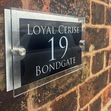Loyal Cerise Bondgate Villa Selby Exterior photo